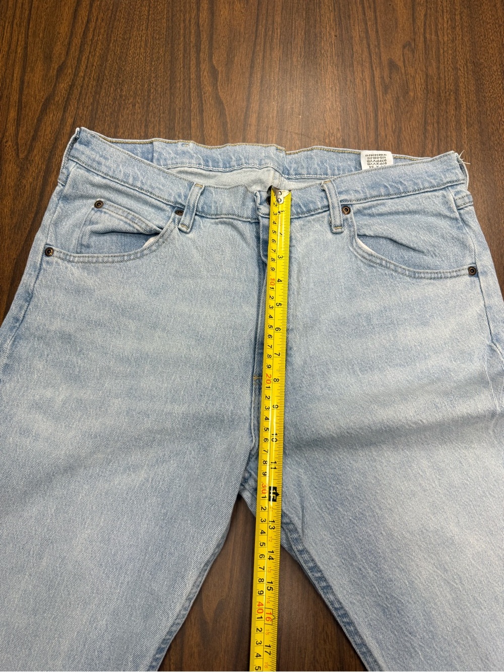 Wrangler Men’s Light Wash Loose Jeans in Size 34” x 34” Stretch Fabric Premium - Picture 8 of 15